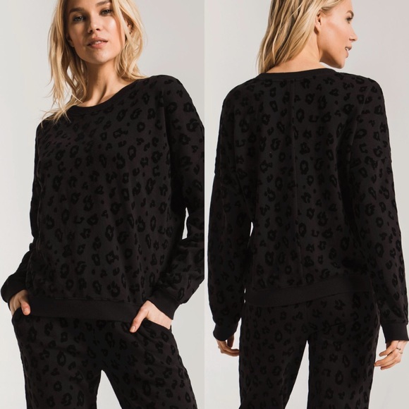 Leopard Pullover Top - Picture 4 of 8